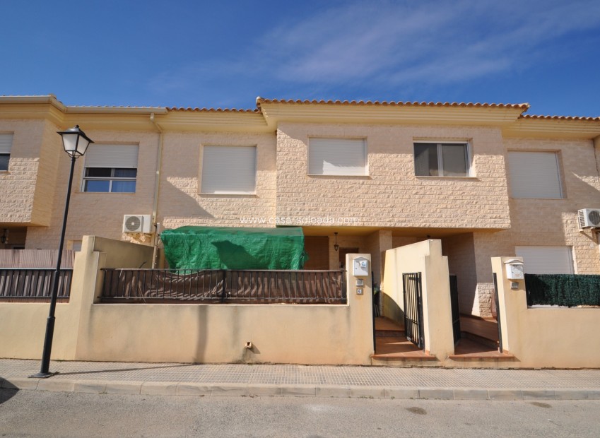 Resale - Townhouse - Pinoso - Inland