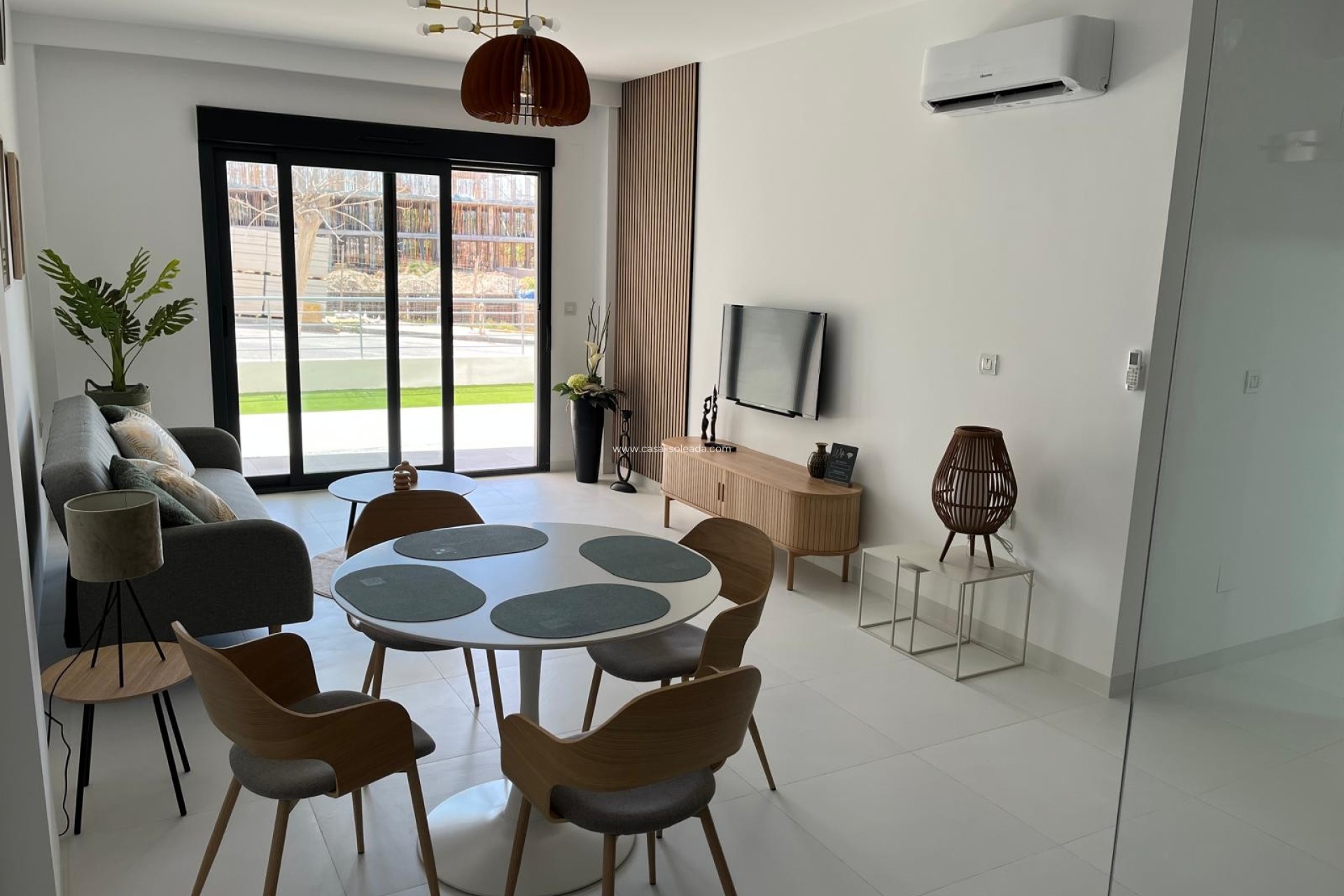 Resale - Townhouse - San Miguel de Salinas - Inland