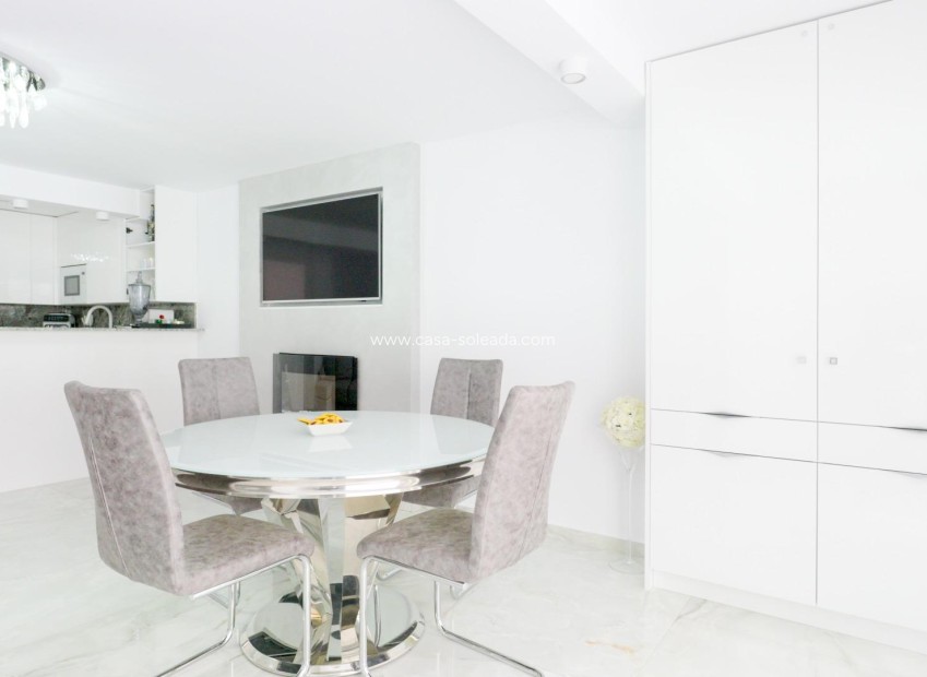 Resale - Townhouse - Torrevieja - Punta Prima
