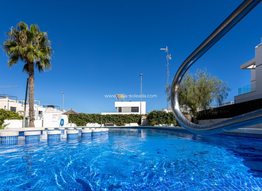 Resale - Townhouse - Villamartin - Villamartín