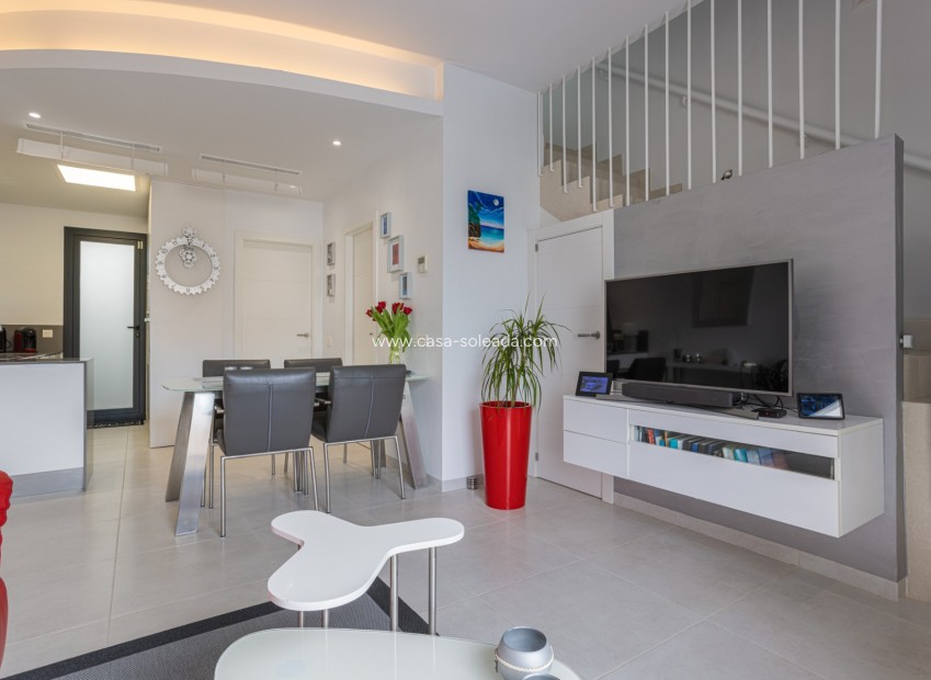 Resale - Townhouse - Villamartin - Villamartín