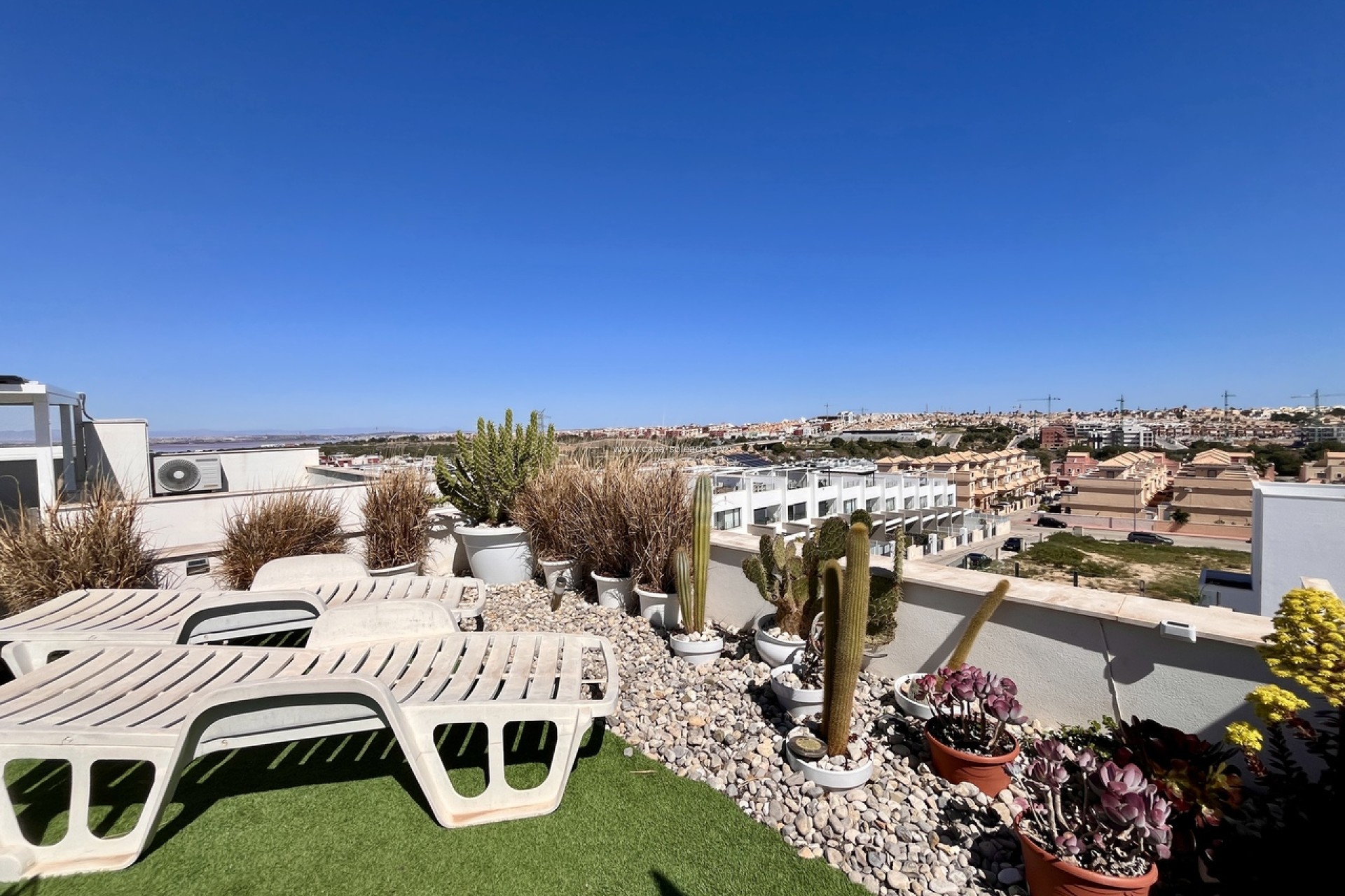 Resale - Townhouse - Villamartin - Villamartín