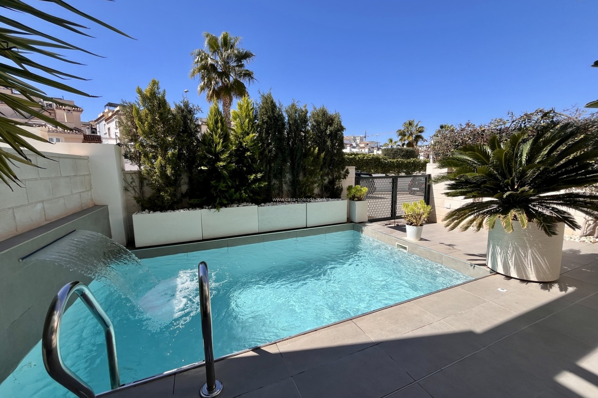 Resale - Townhouse - Villamartin - Villamartín