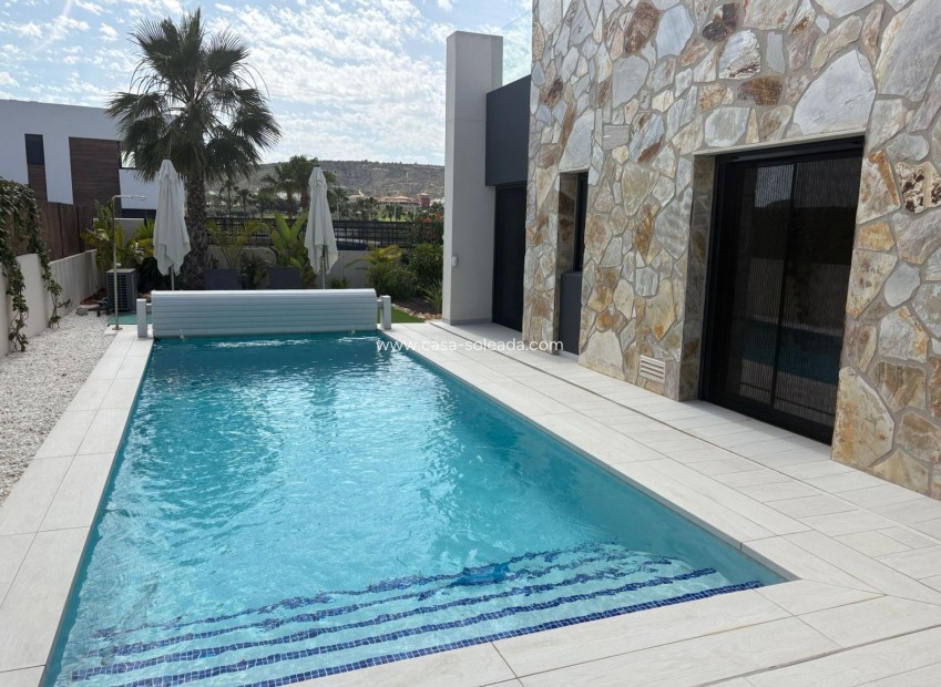 Resale - Villa - Algorfa - La Finca Golf Resort