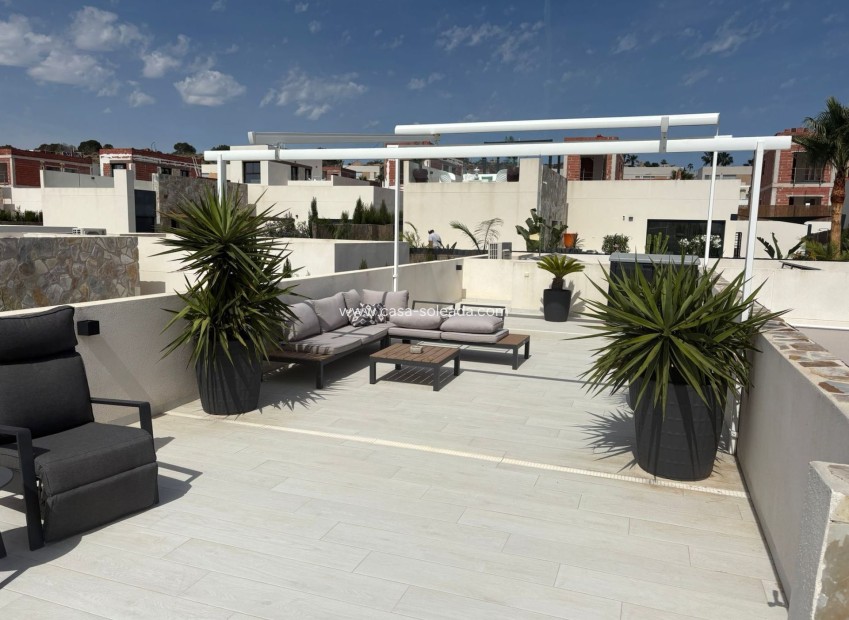 Resale - Villa - Algorfa - La Finca Golf Resort