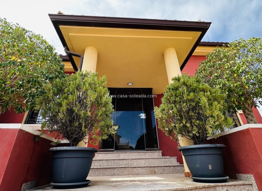 Resale - Villa - Algorfa