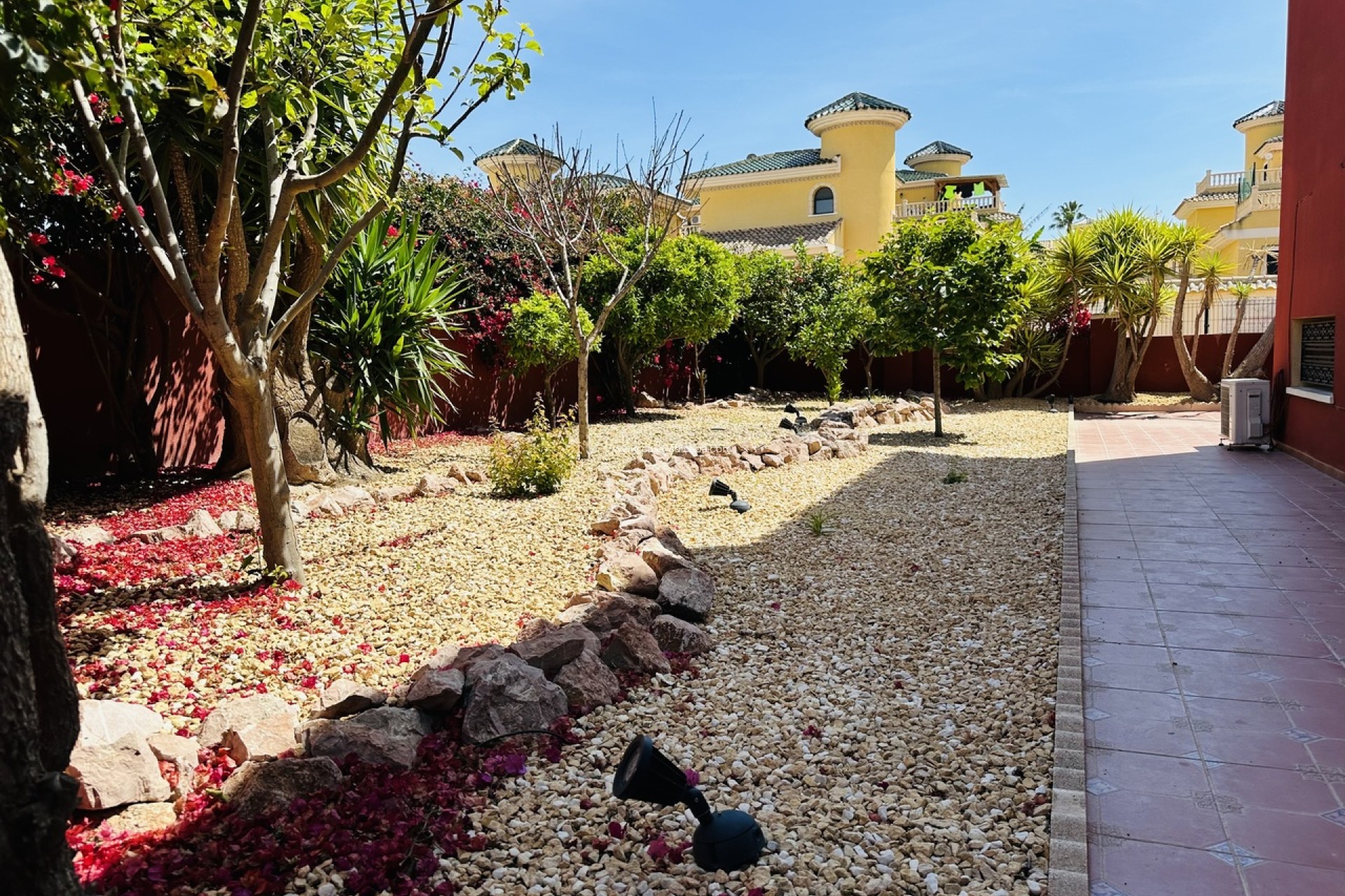 Resale - Villa - Algorfa