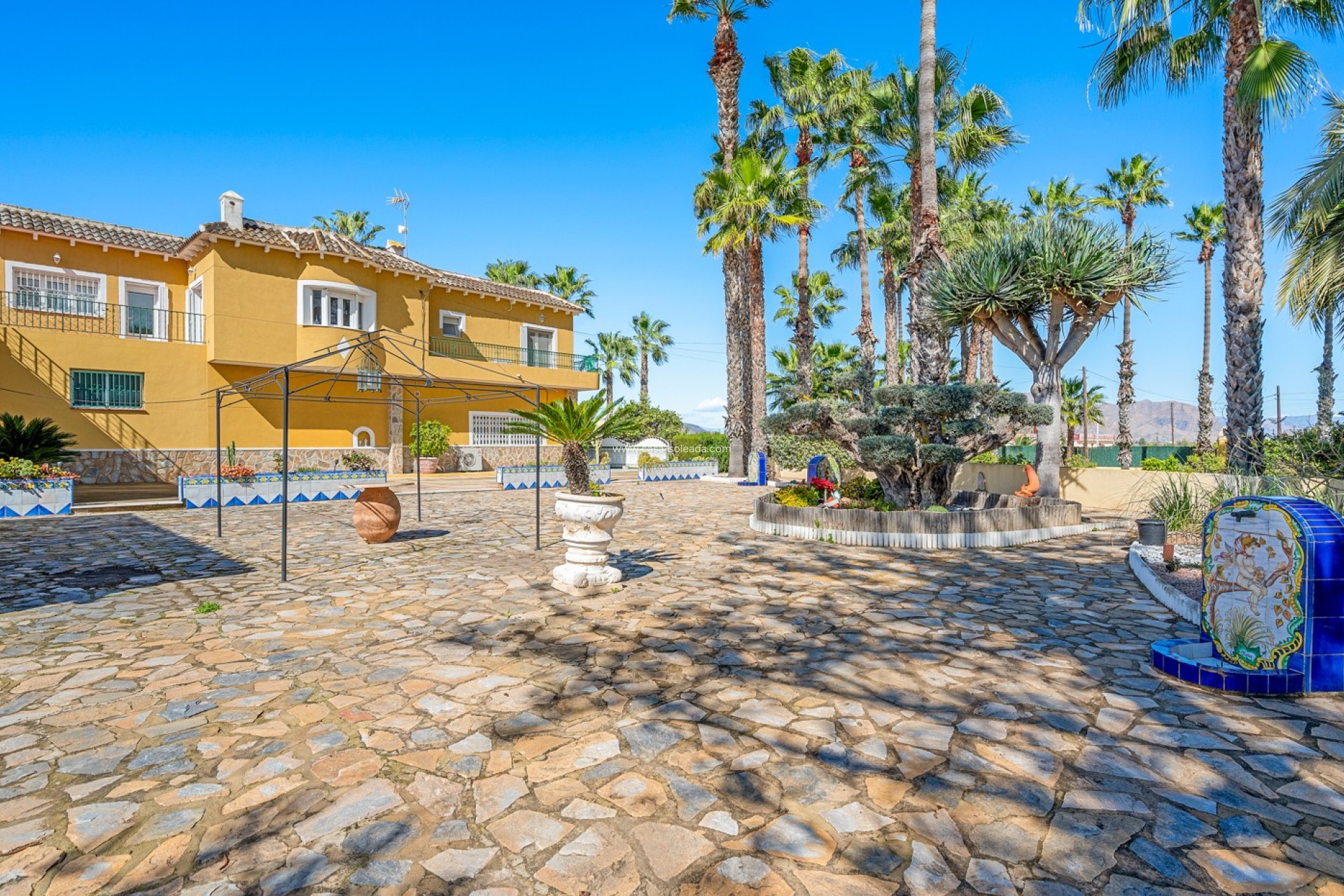 Resale - Villa - Jacarilla