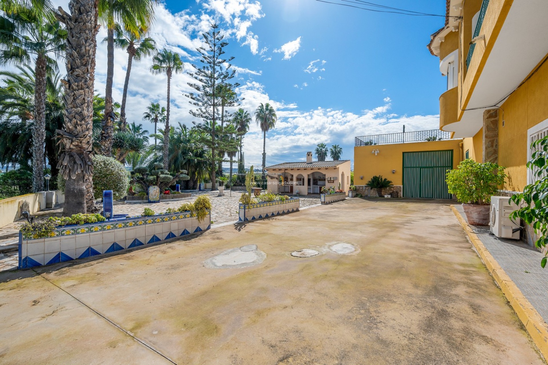 Resale - Villa - Jacarilla
