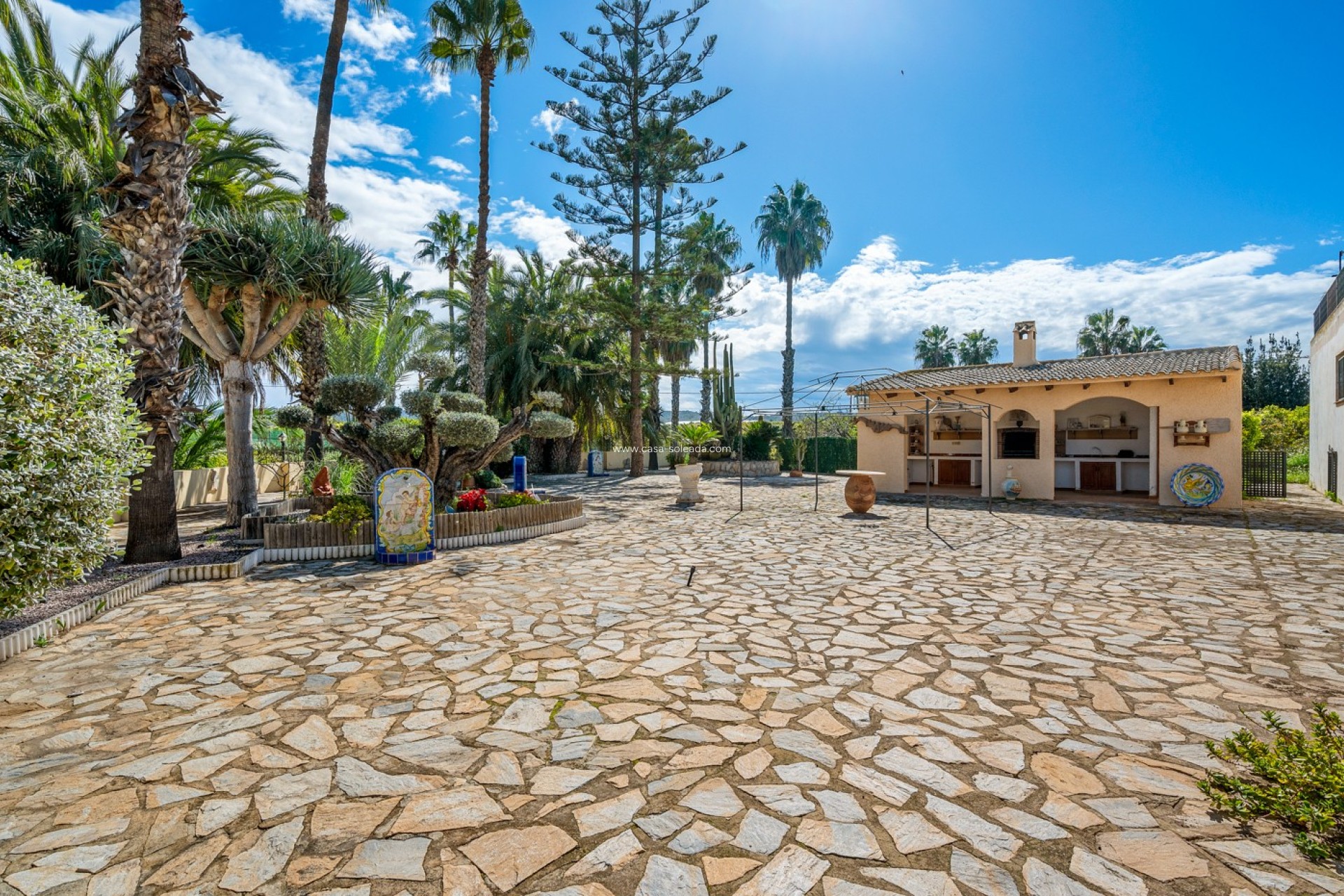 Resale - Villa - Jacarilla