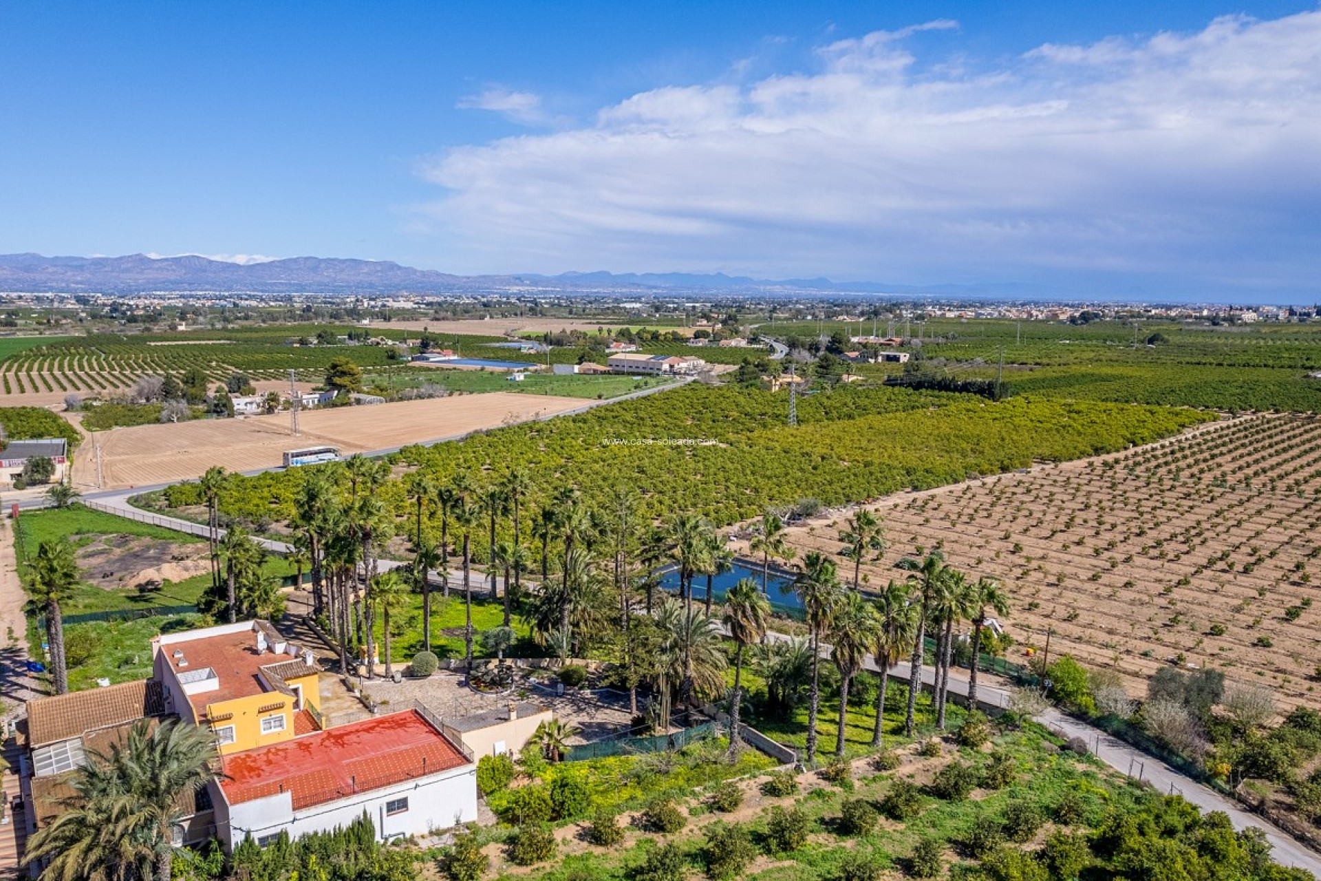 Resale - Villa - Jacarilla