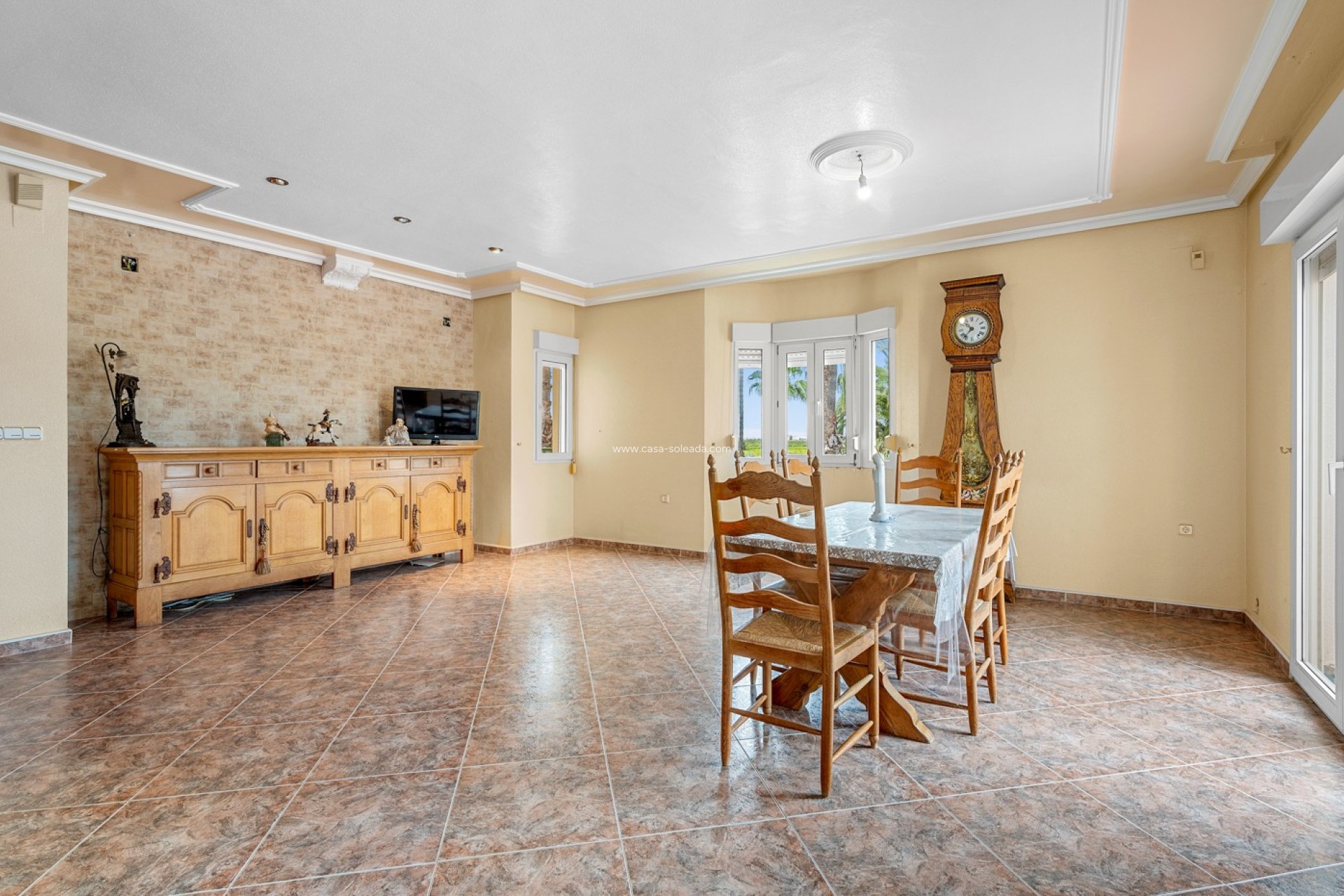 Resale - Villa - Jacarilla
