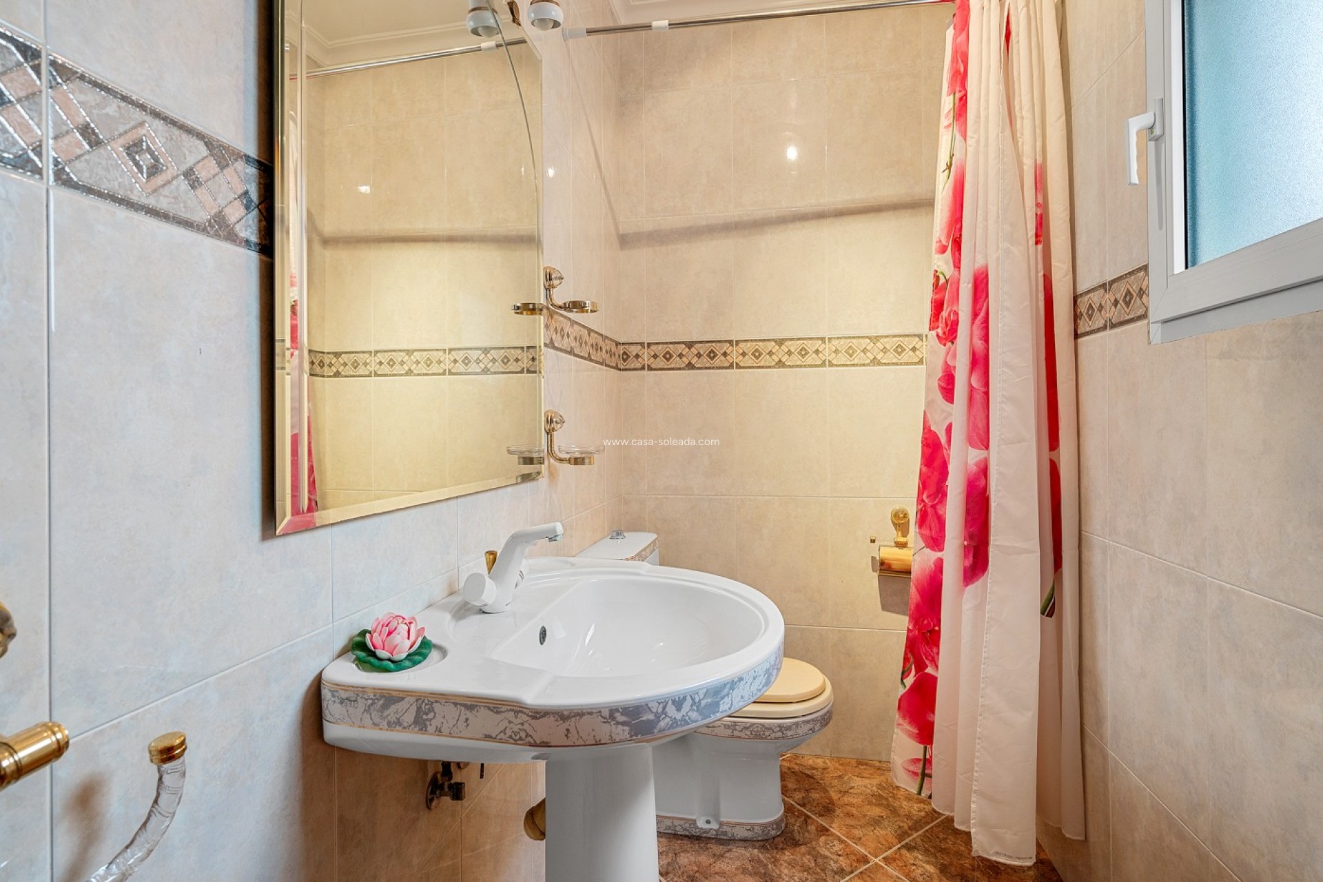 Resale - Villa - Jacarilla