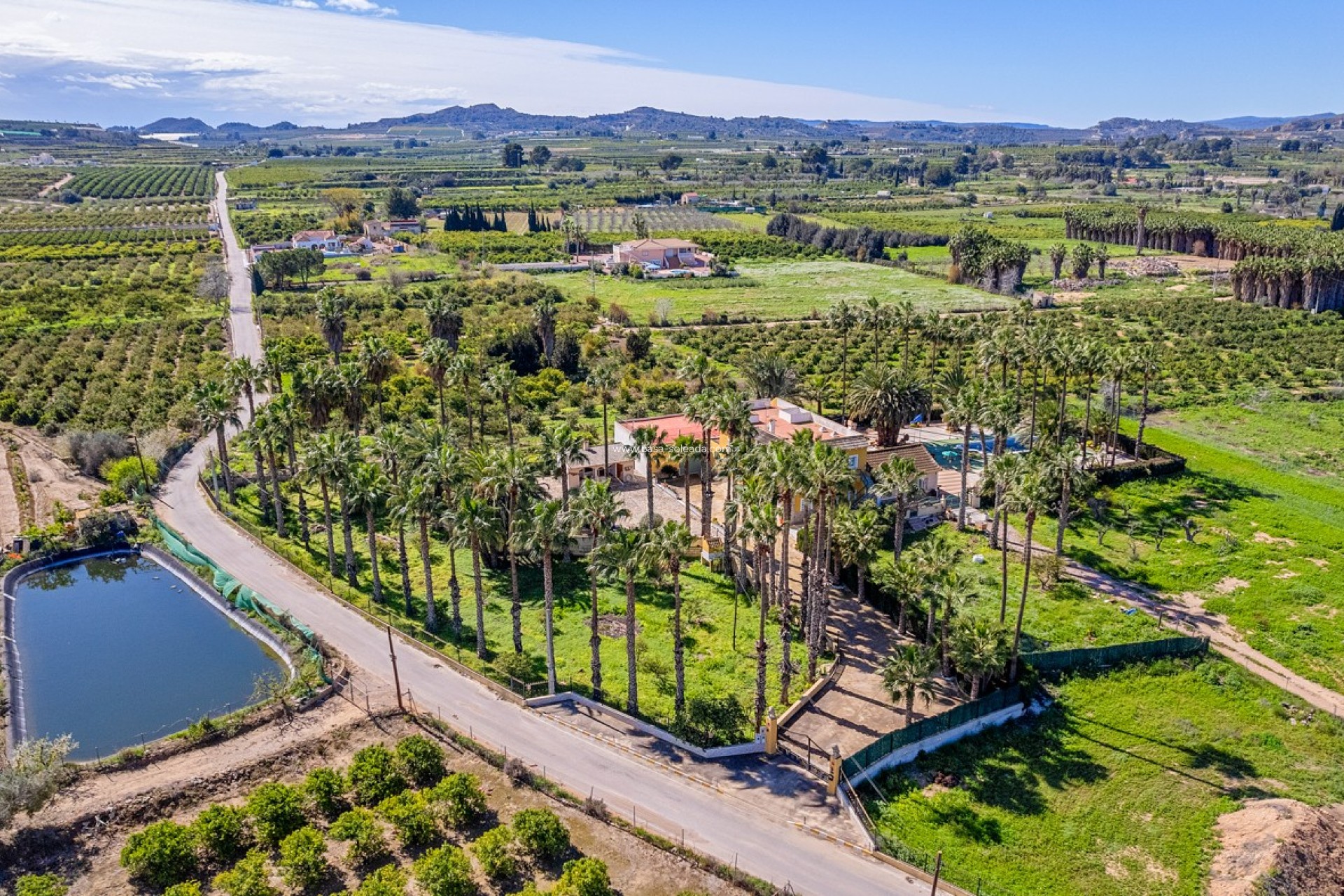Resale - Villa - Jacarilla