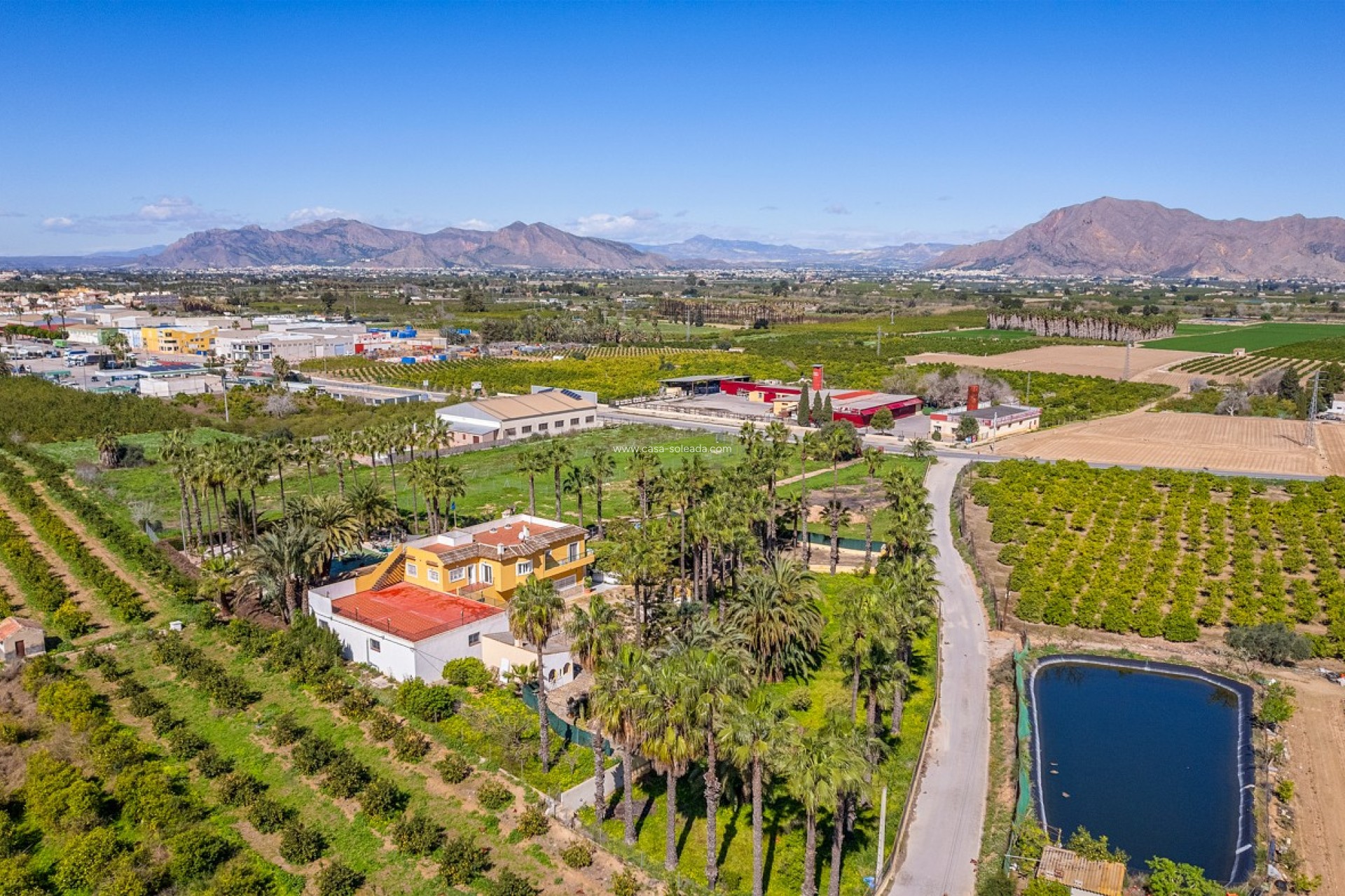 Resale - Villa - Jacarilla