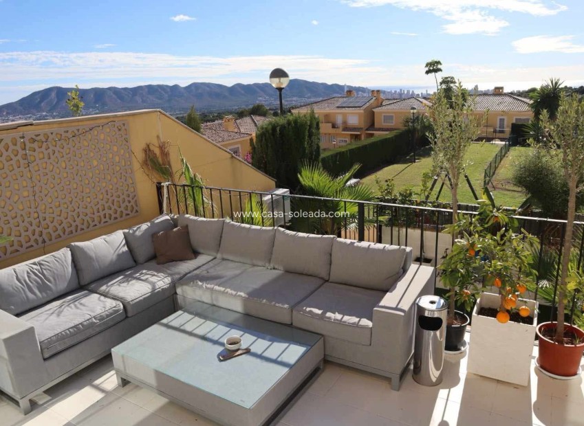 Resale - Villa - La Nucía - Costa Blanca