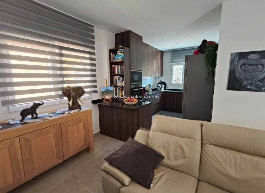 Resale - Villa - La Romana - Inland