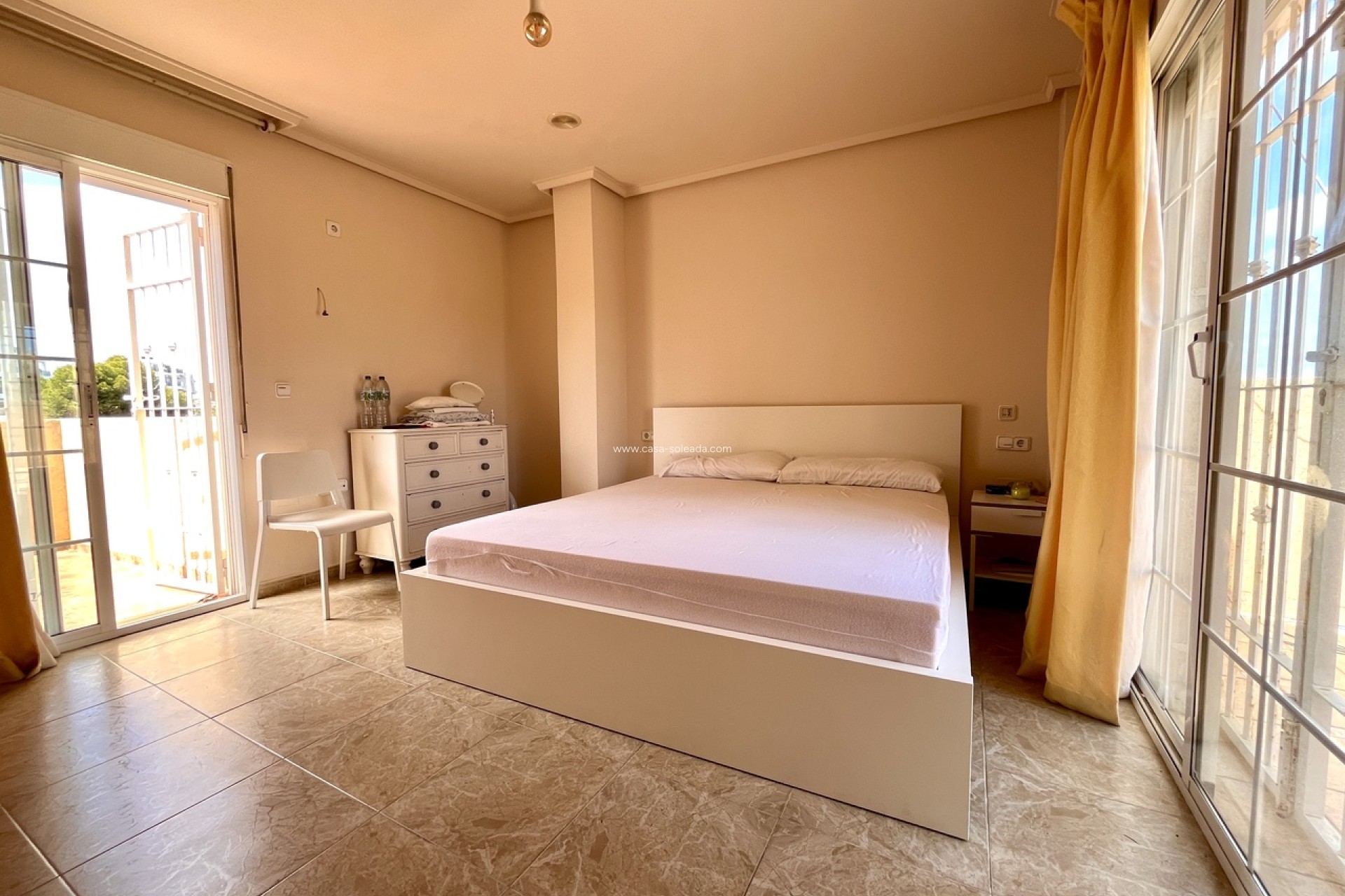 Resale - Villa - La Zenia