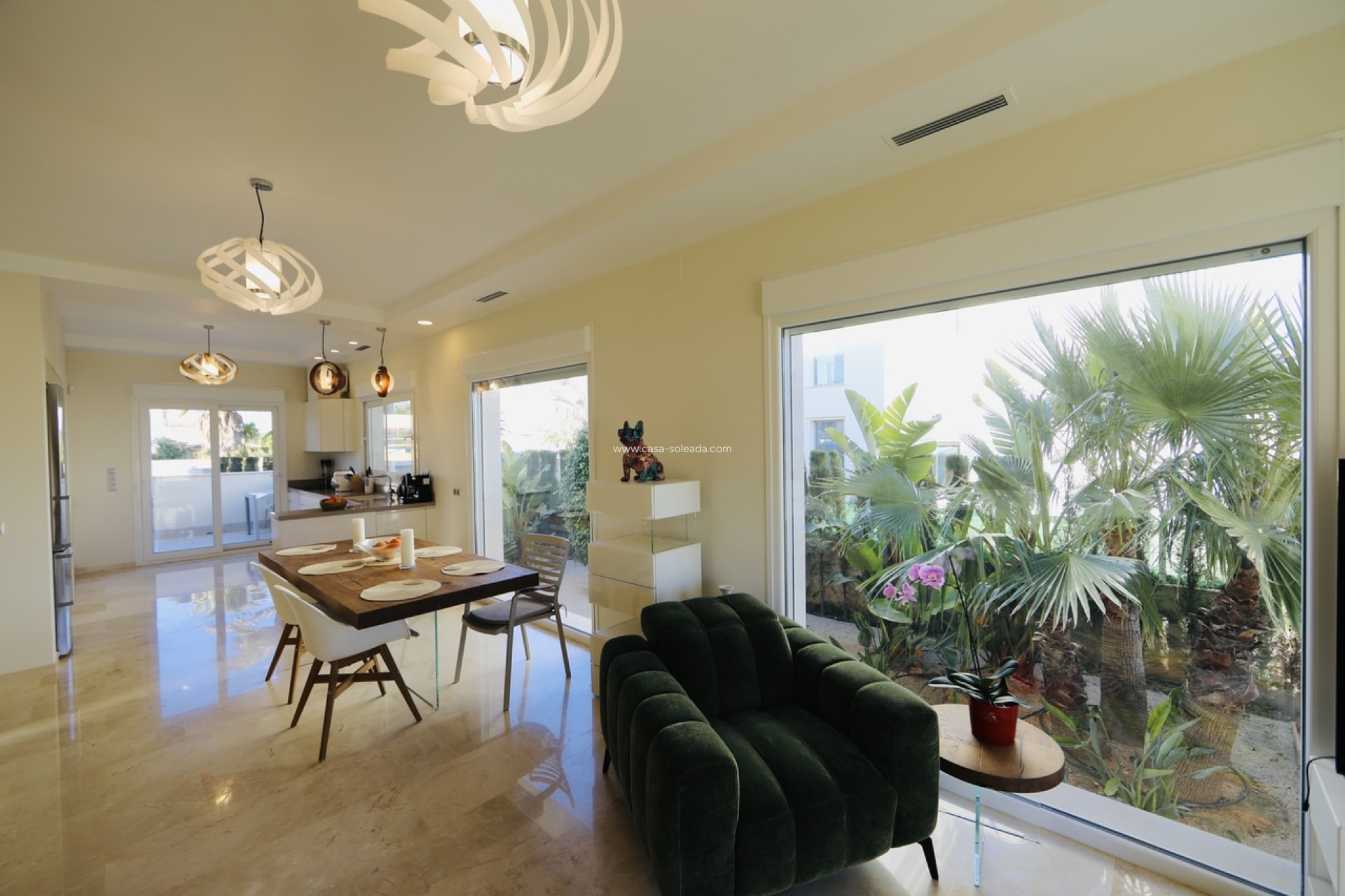 Resale - Villa - La Zenia