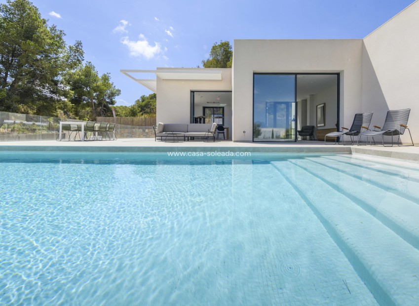 Resale - Villa - Las Colinas Golf Resort
