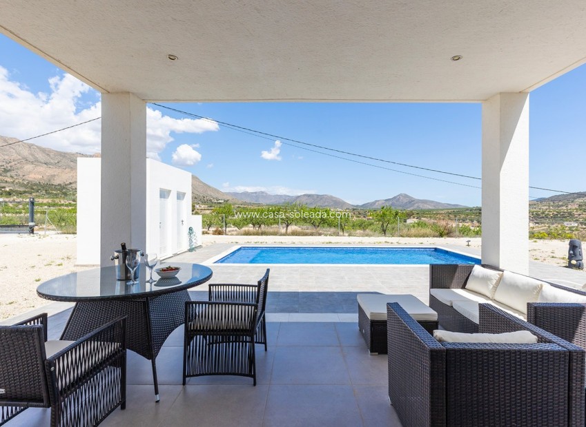 Resale - Villa - Macisvenda - Inland