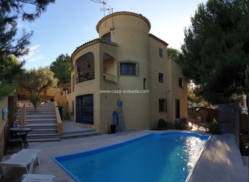 Resale - Villa - Orihuela Costa - Costa Blanca