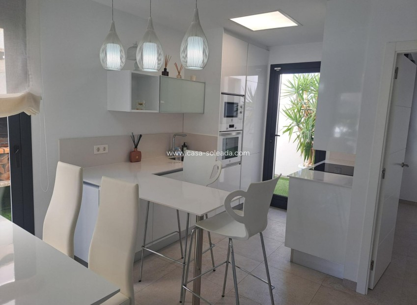 Resale - Villa - Orihuela Costa - Pau 26