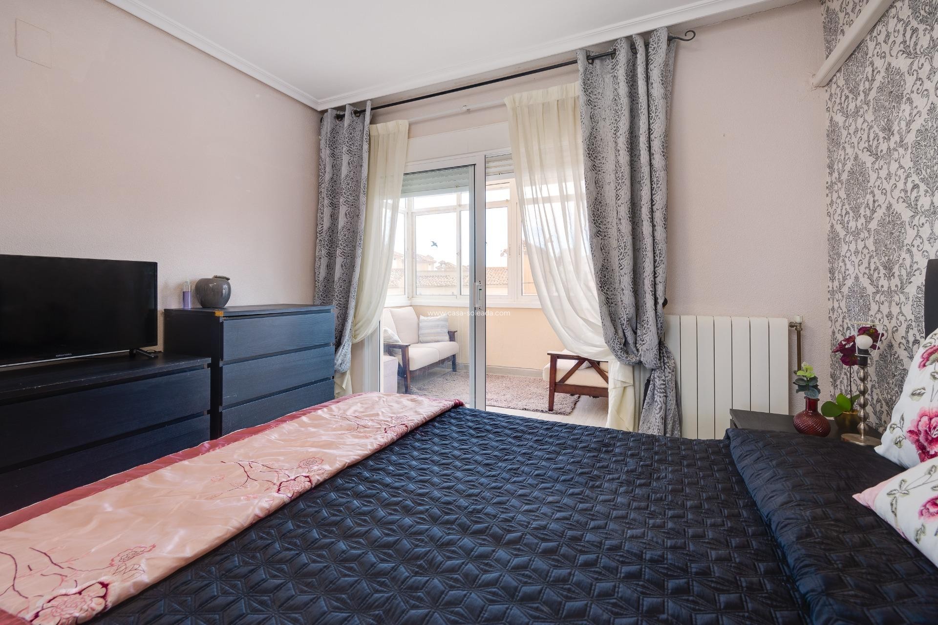 Resale - Villa - Orihuela Costa - Villamartín