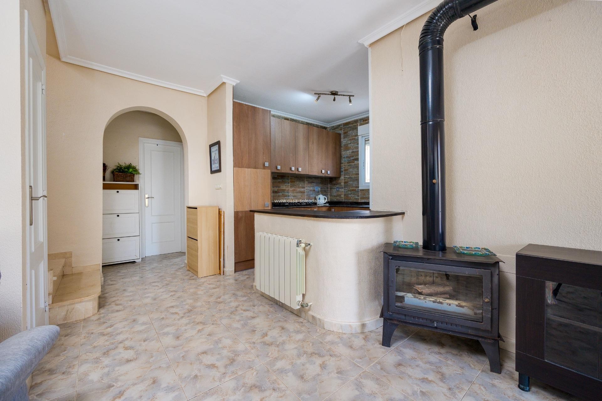 Resale - Villa - Orihuela Costa - Villamartín