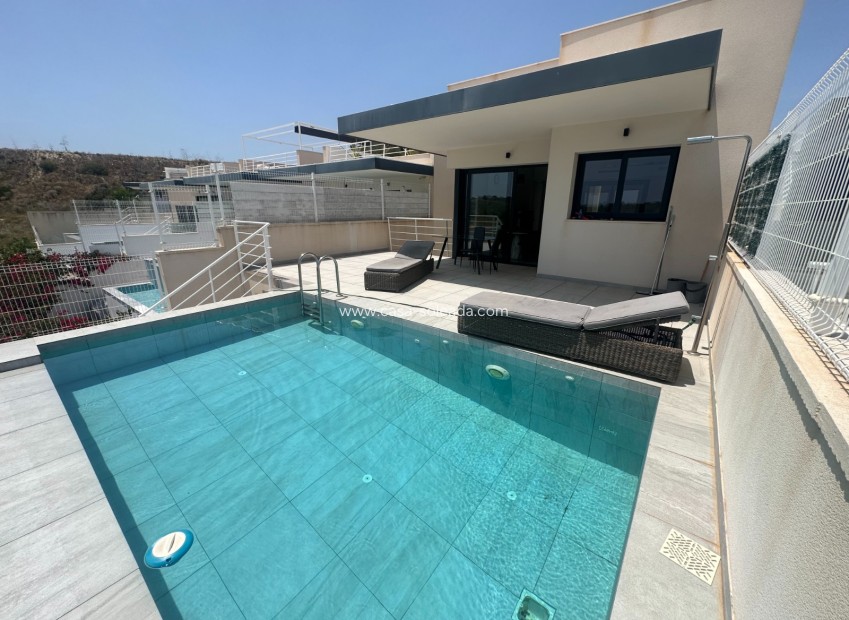 Resale - Villa - San Miguel de Salinas - Inland