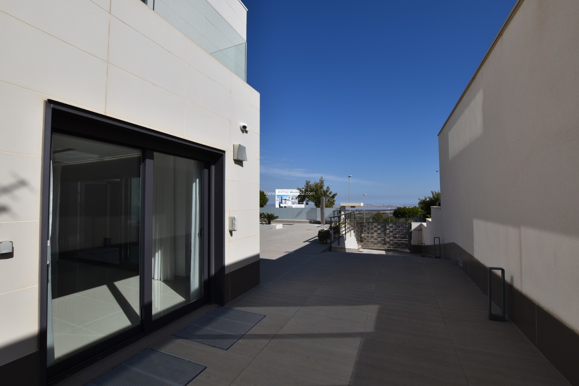 Resale - Villa - San Miguel de Salinas