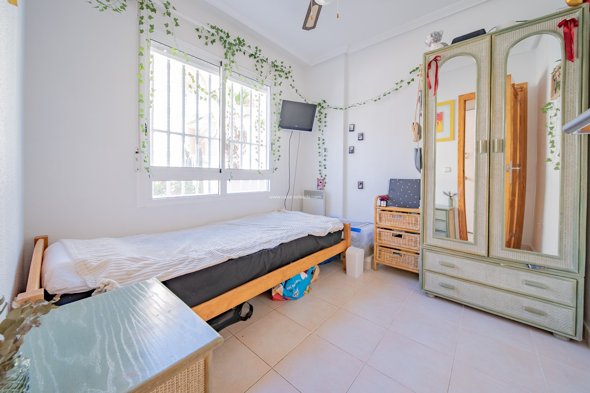Resale - Villa - Torrevieja - Cabo cervera