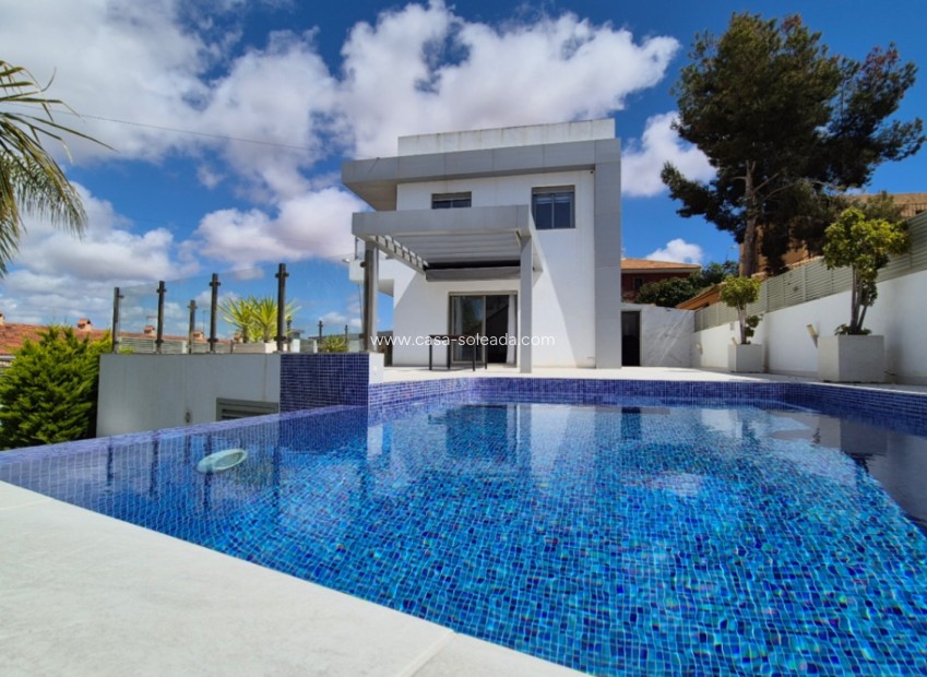 Resale - Villa - Torrevieja - Costa Blanca