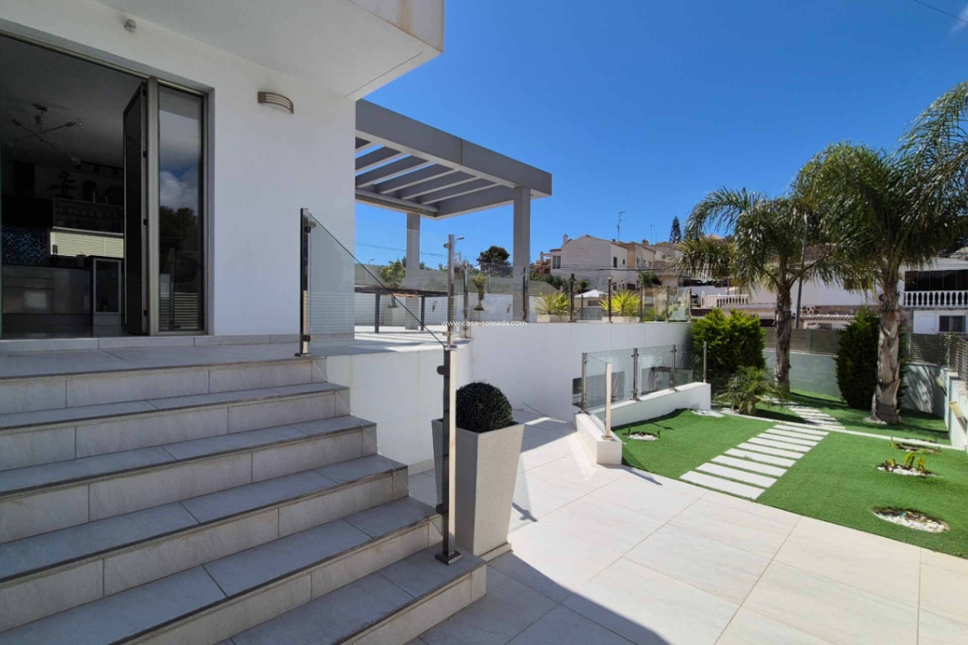 Resale - Villa - Torrevieja - Costa Blanca