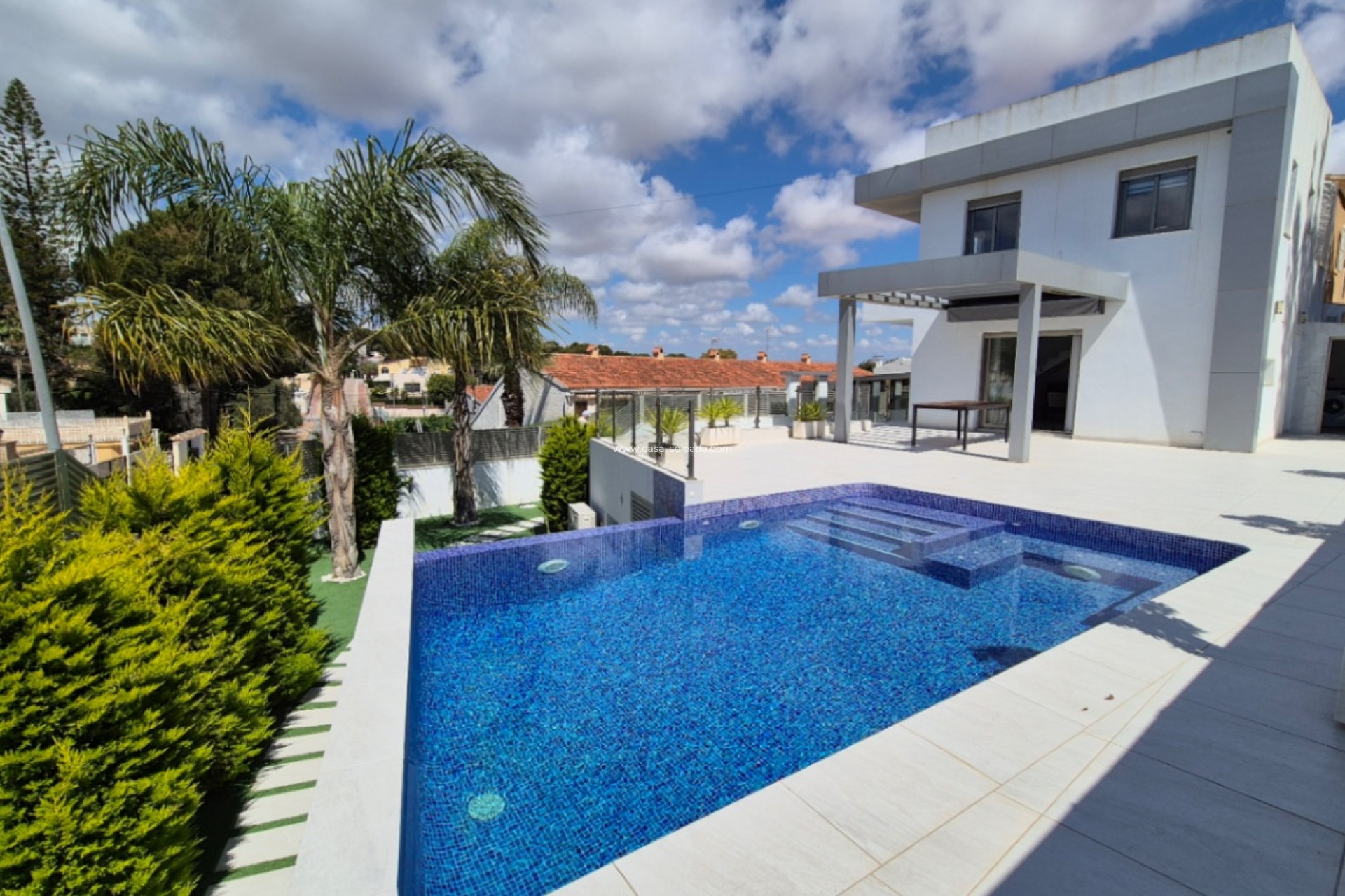 Resale - Villa - Torrevieja - Costa Blanca
