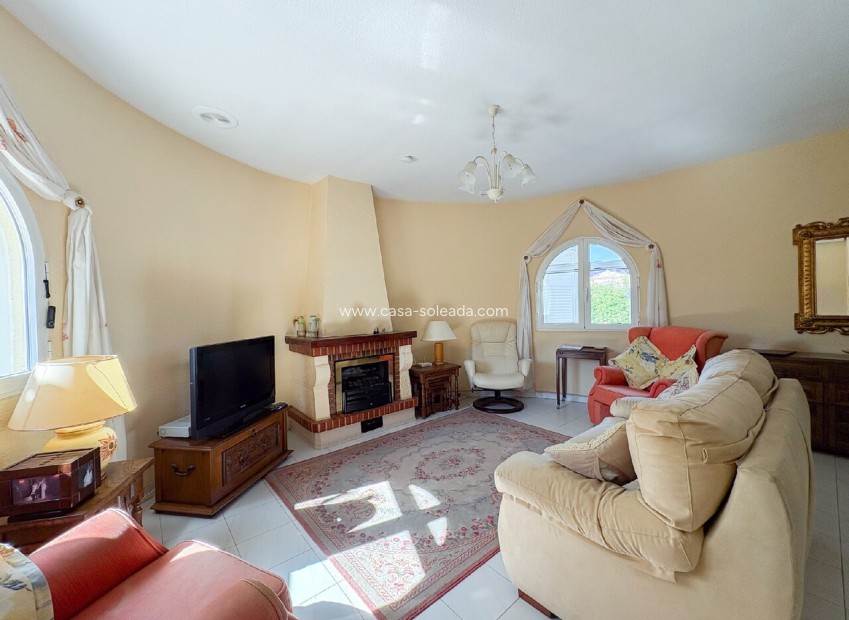 Resale - Villa - Torrevieja - Costa Blanca