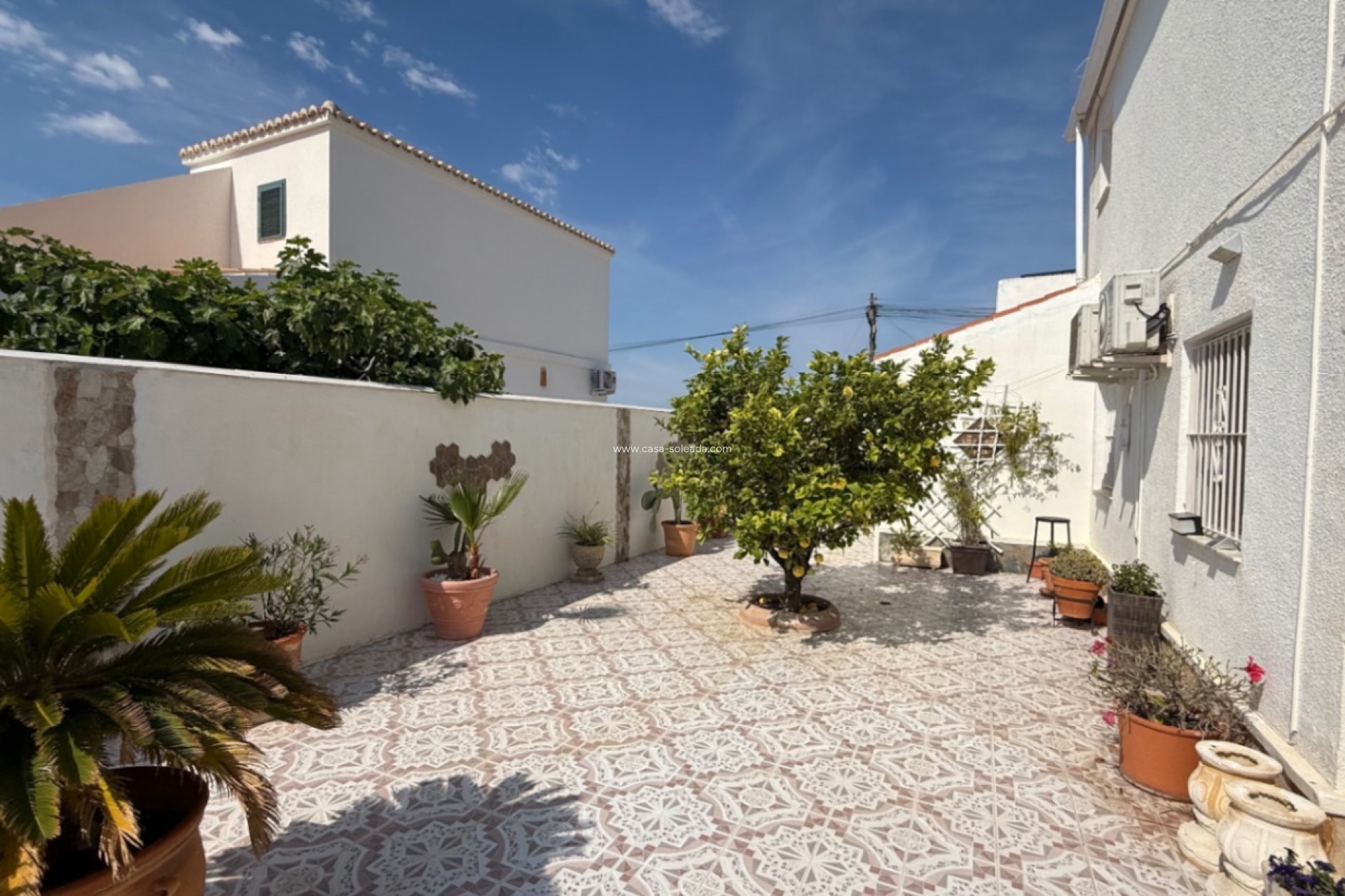 Resale - Villa - Torrevieja - Costa Blanca