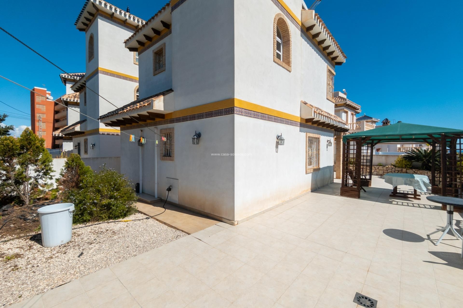 Resale - Villa - Torrevieja - La Mata