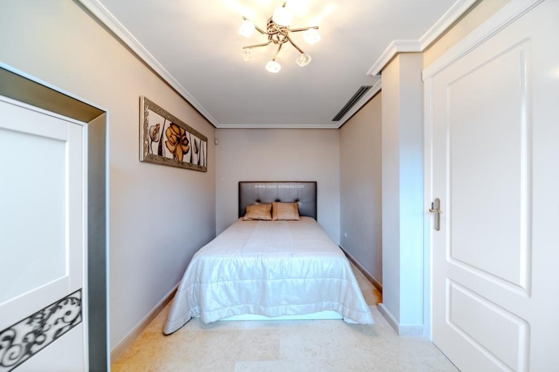 Resale - Villa - Torrevieja - Torre La Mata