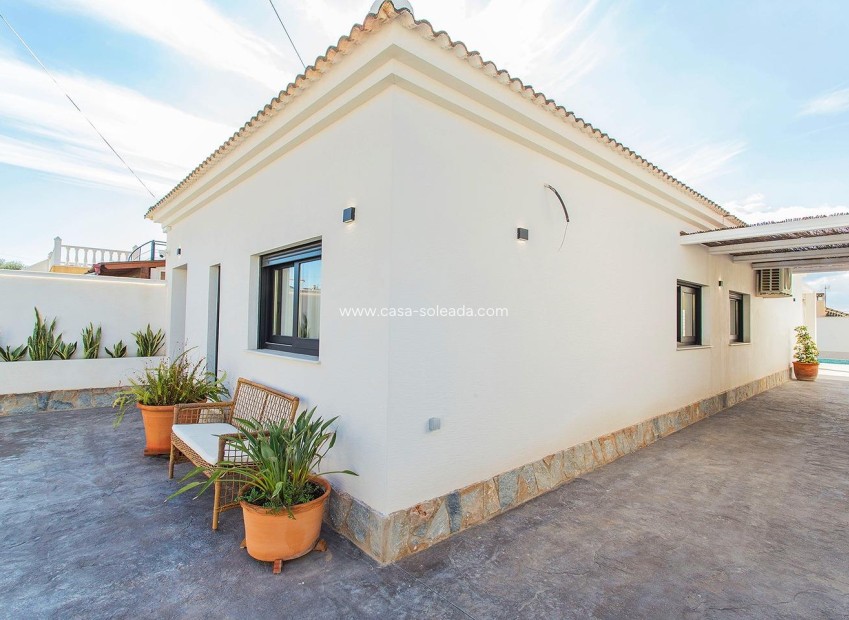 Reventa - Adosado - Torrevieja - La Siesta
