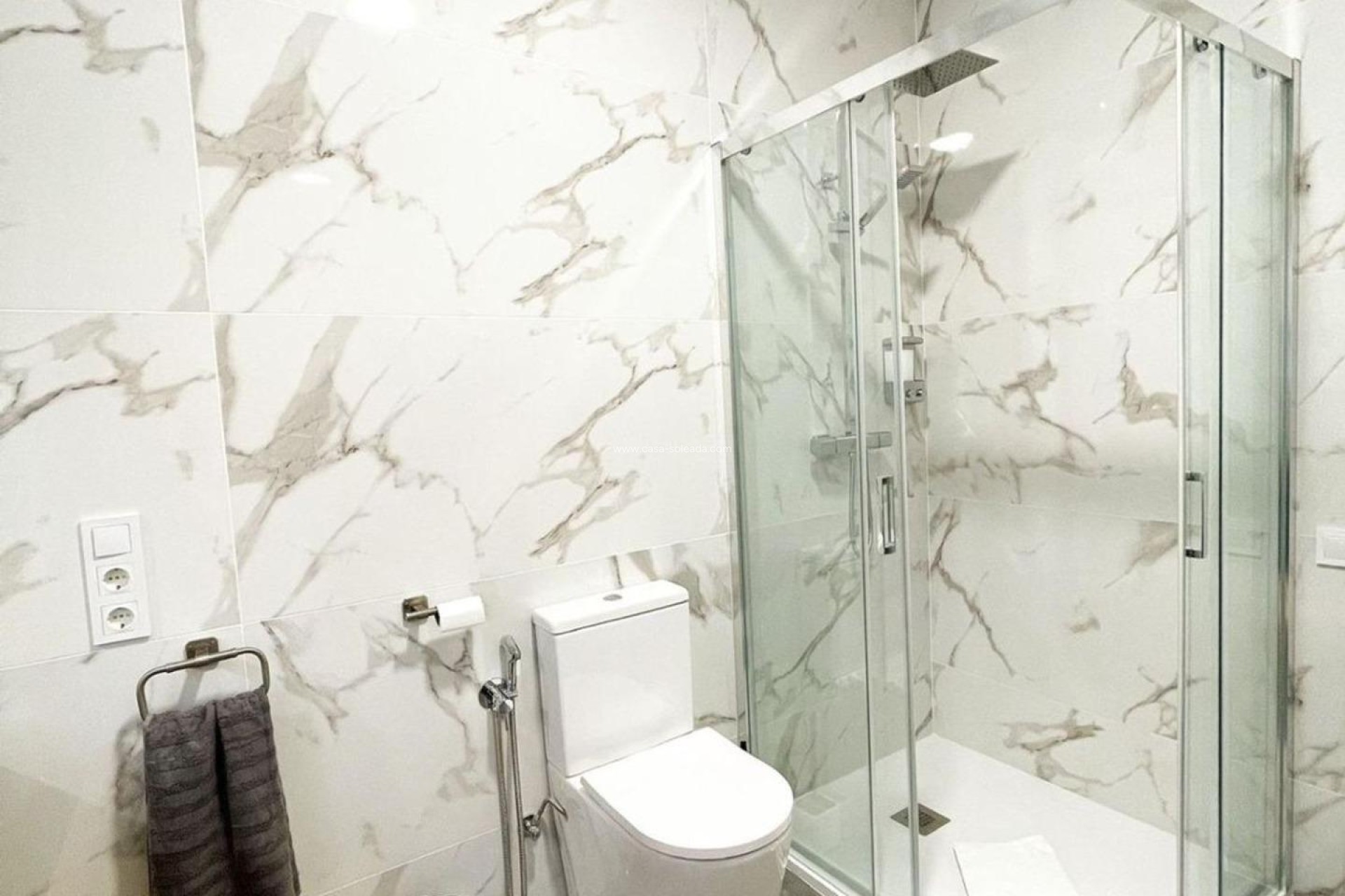 Reventa - Apartamento / piso - Alicante - Altozano
