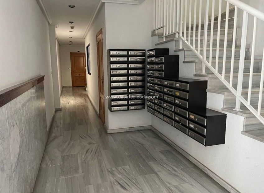 Reventa - Apartamento / piso - Guardamar del Segura - Center