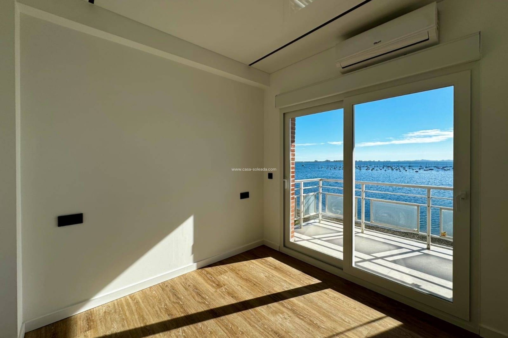 Reventa - Apartamento / piso - Lo Pagan - 1Âª Linea De Playa
