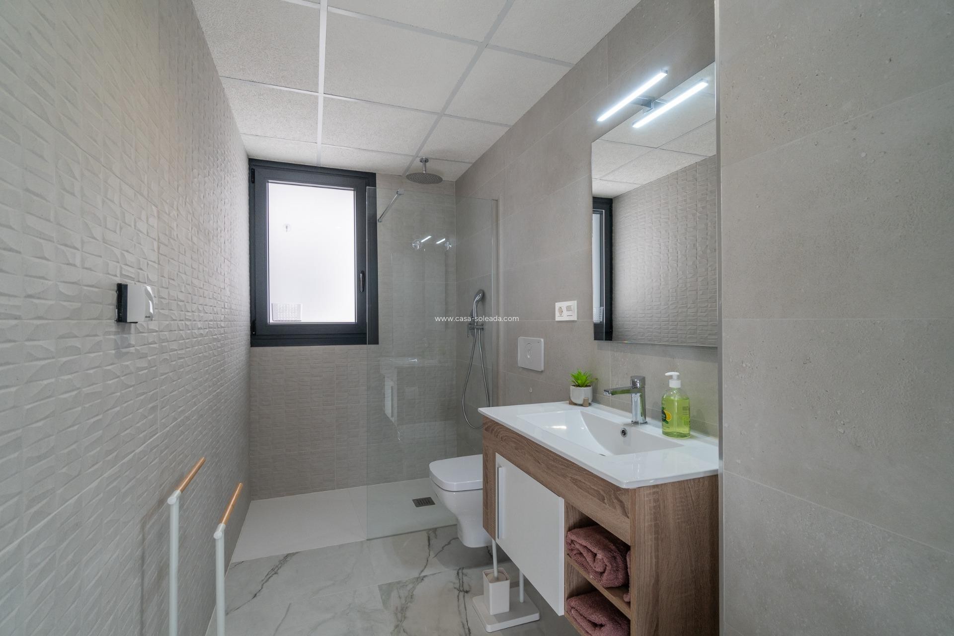 Reventa - Apartamento / piso - Orihuela Costa