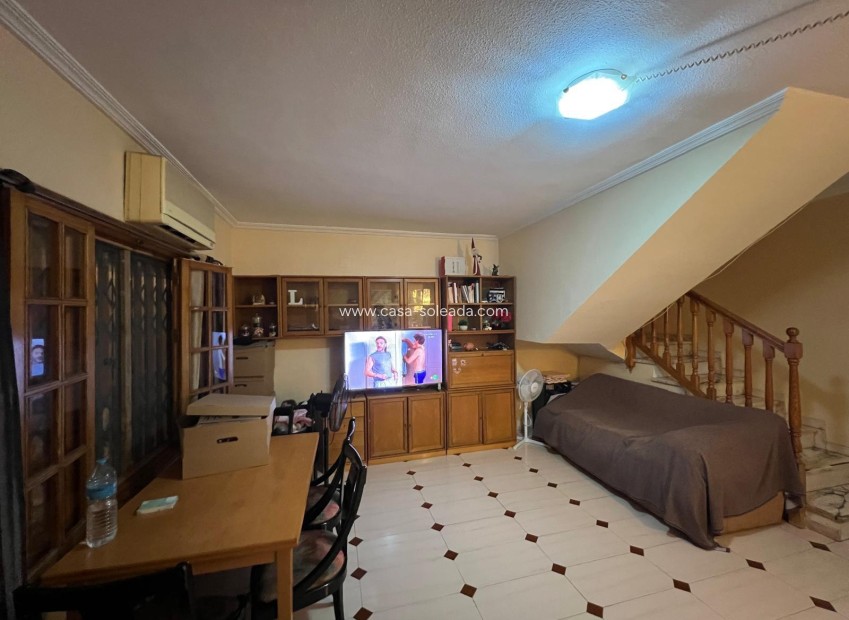Reventa - Apartamento / piso - Orihuela - Los Huertos