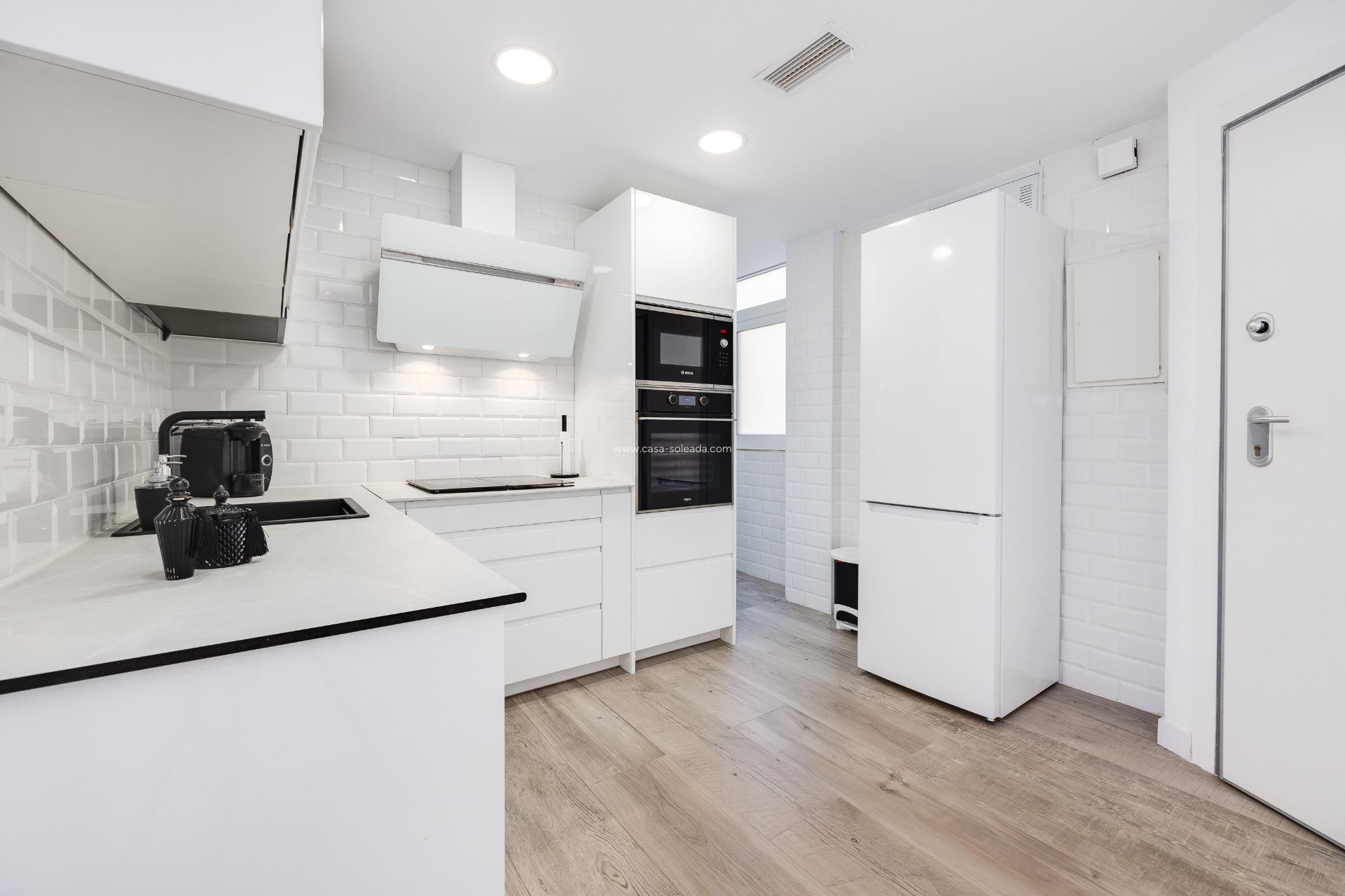 Reventa - Apartamento / piso - Torrevieja - Acequion