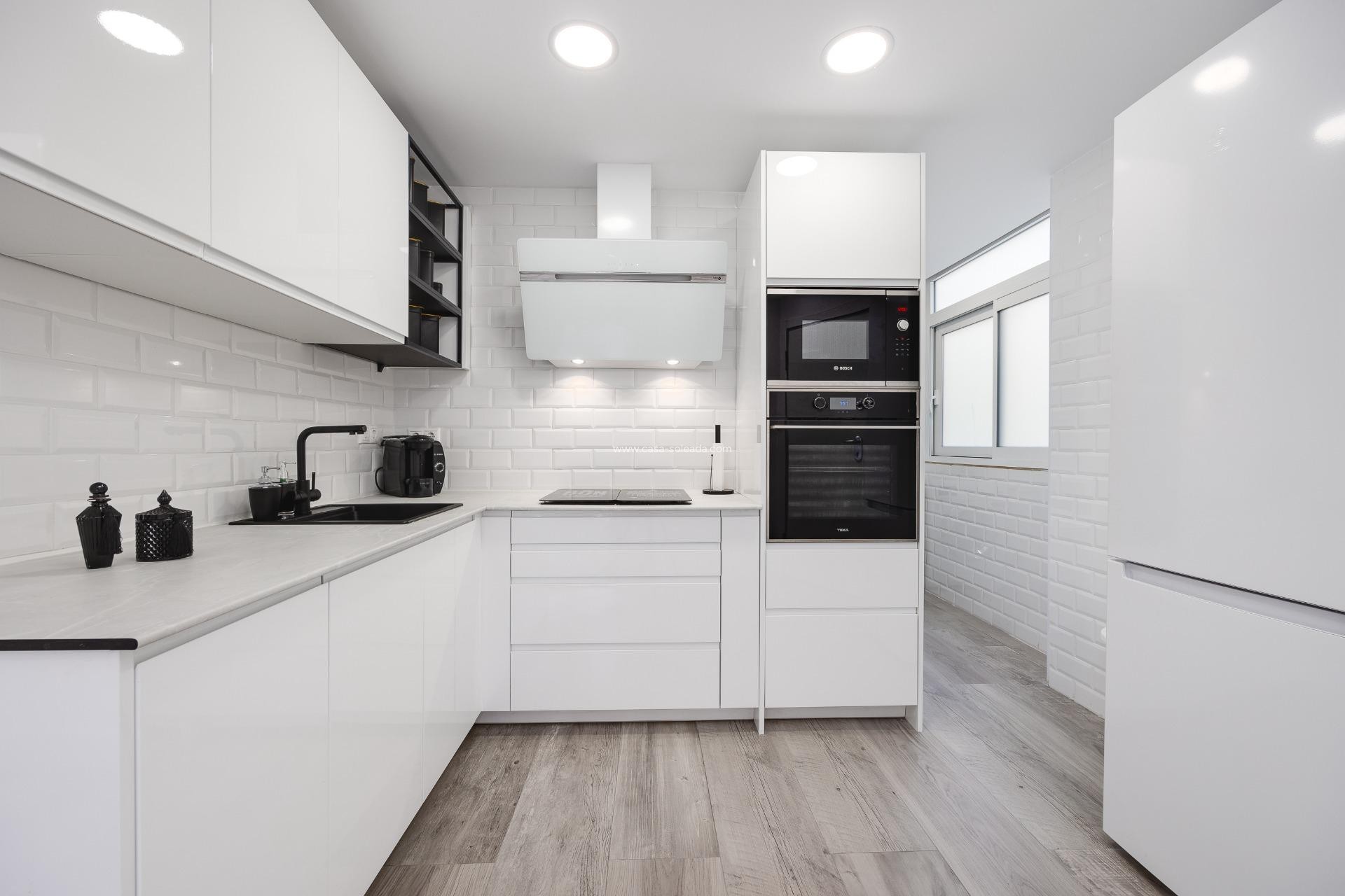Reventa - Apartamento / piso - Torrevieja - Acequion