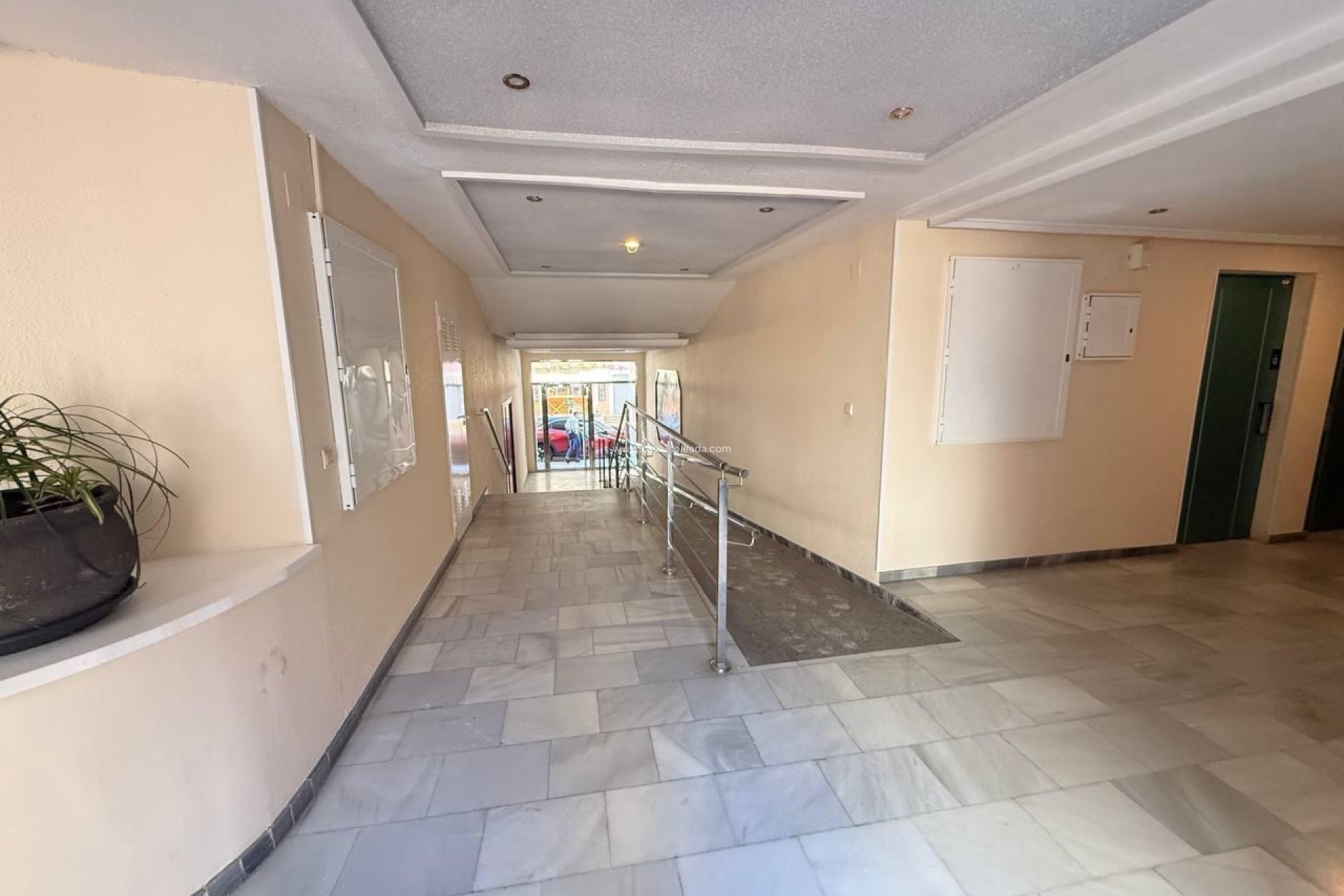 Reventa - Apartamento / piso - Torrevieja - Acequion