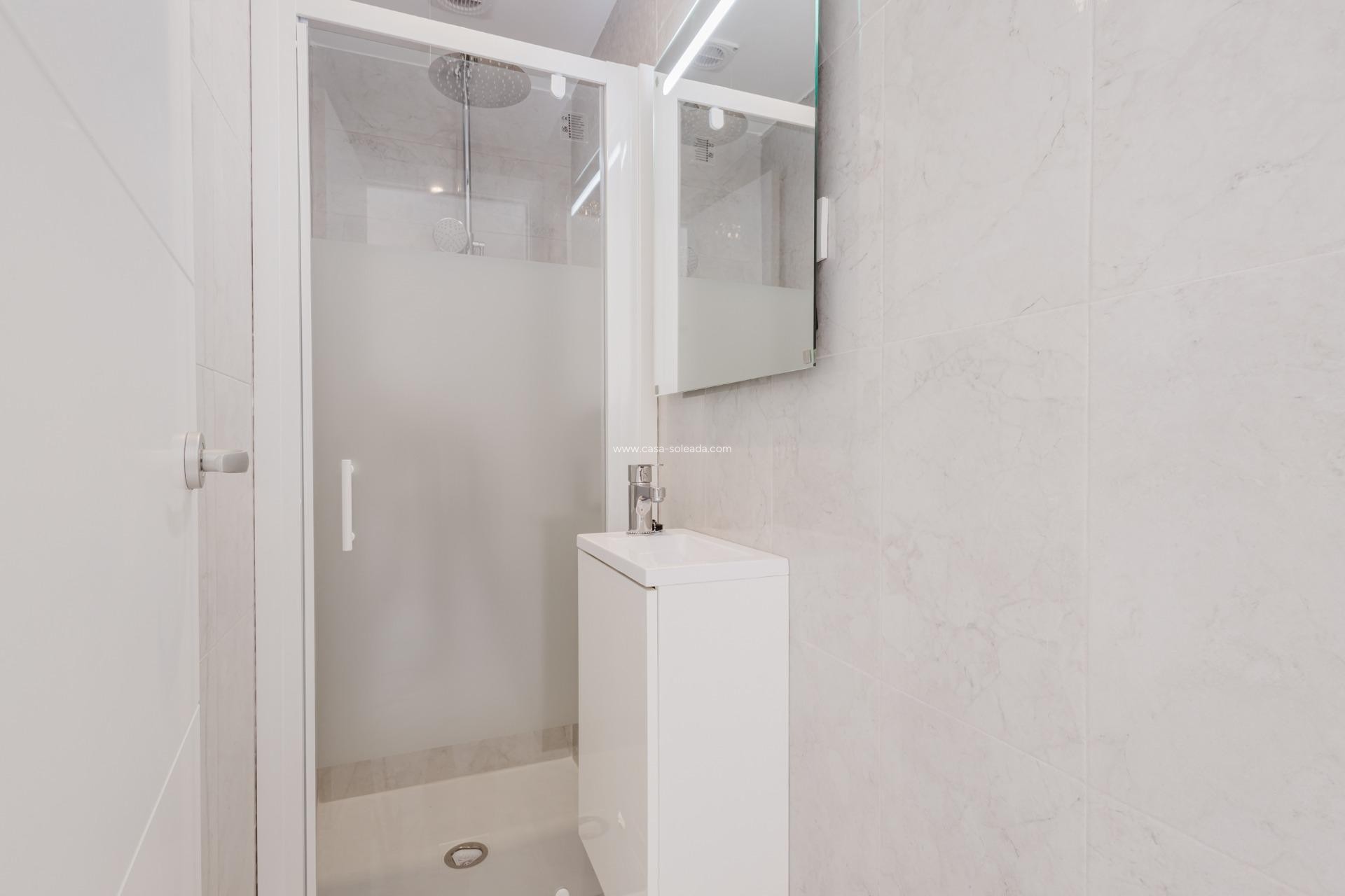 Reventa - Apartamento / piso - Torrevieja - Acequion