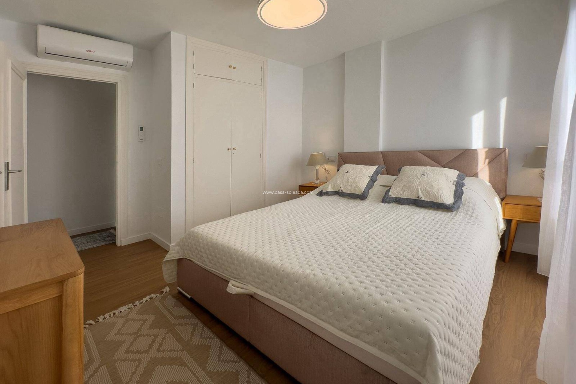 Reventa - Apartamento / piso - Torrevieja - Center